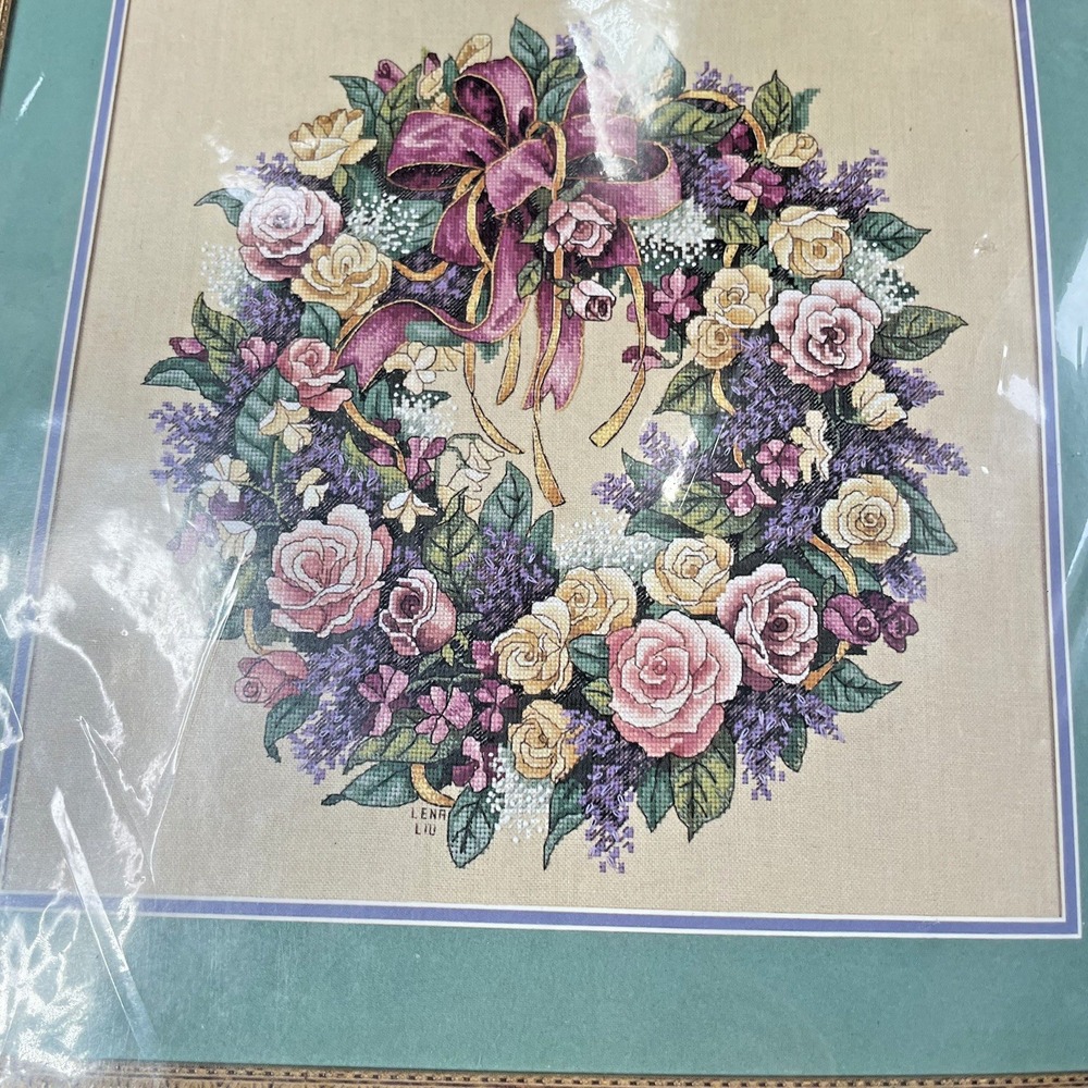 Dimensions The Gold Collection Wreath of Roses Counted Cross Stitch Kit 3837 NEW